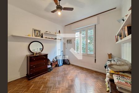 Apartamento à venda com 194m², 4 quartos e sem vagaQuarto 3