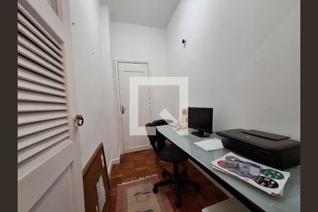 Apartamento à venda com 194m², 4 quartos e sem vagaEscritório 2