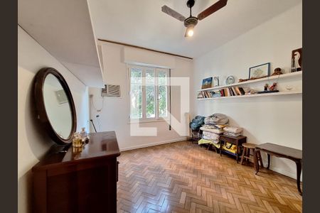 Apartamento à venda com 194m², 4 quartos e sem vagaQuarto 3