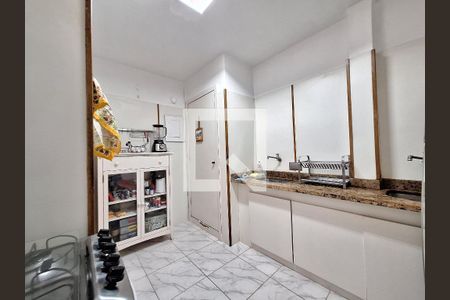 Apartamento à venda com 194m², 4 quartos e sem vagaCozinha 