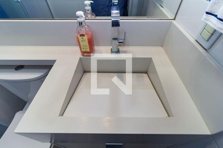 Apartamento à venda com 52m², 2 quartos e 1 vaga Apartamento à venda com 52m², 2 quartos e 1 vagaBanheiro