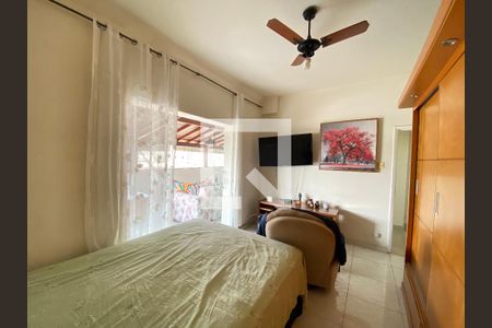 Apartamento à venda com 210m², 4 quartos e 1 vaga Apartamento à venda com 210m², 4 quartos e 1 vagaQuarto 2