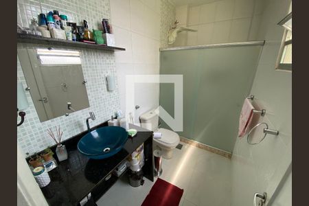 Apartamento à venda com 210m², 4 quartos e 1 vaga Apartamento à venda com 210m², 4 quartos e 1 vagaBanheiro Social