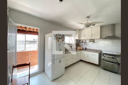 Apartamento à venda com 210m², 4 quartos e 1 vaga Apartamento à venda com 210m², 4 quartos e 1 vagaCozinha