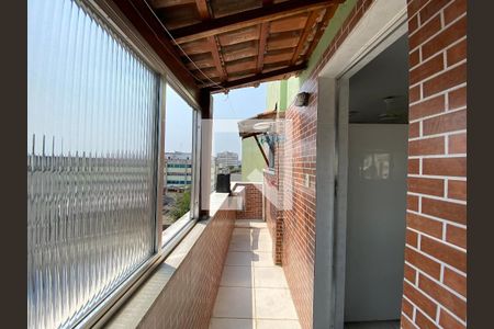 Apartamento à venda com 210m², 4 quartos e 1 vaga Apartamento à venda com 210m², 4 quartos e 1 vagaVaranda da cozinha