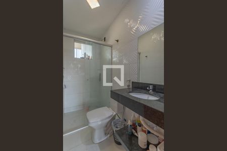 Casa à venda com 101m², 2 quartos e 2 vagas Casa à venda com 101m², 2 quartos e 2 vagasBanheiro Social