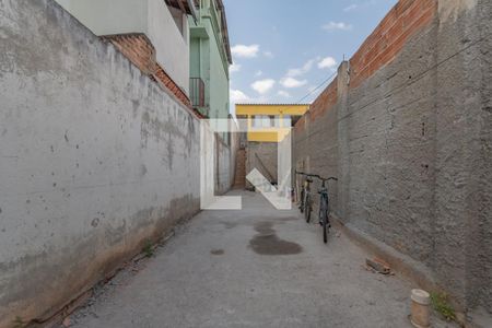 Casa à venda com 101m², 2 quartos e 2 vagas Casa à venda com 101m², 2 quartos e 2 vagasEntrada