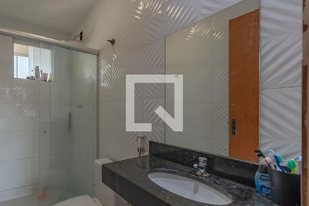 Casa à venda com 101m², 2 quartos e 2 vagas Casa à venda com 101m², 2 quartos e 2 vagasBanheiro Social