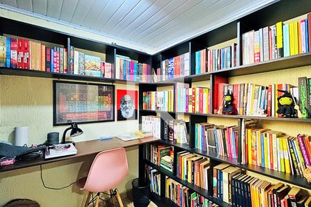 Casa à venda com 200m², 4 quartos e 2 vagas Casa à venda com 200m², 4 quartos e 2 vagasQuarto 2