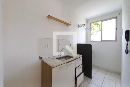 Cozinha  de apartamento para alugar com 2 quartos, 43m² em Vila Carminha, Campinas