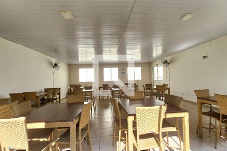 Apartamento para alugar com 43m², 2 quartos e 1 vaga Apartamento para alugar com 43m², 2 quartos e 1 vagaÁrea comum - Salão de festas