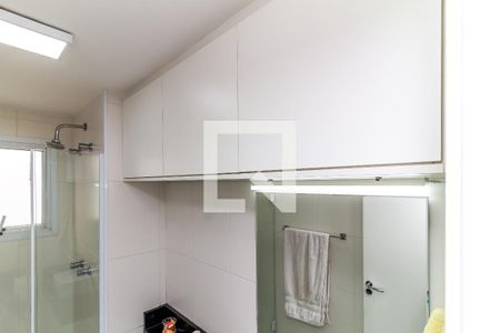 Apartamento à venda com 74m², 3 quartos e 2 vagas Apartamento à venda com 74m², 3 quartos e 2 vagasBanheiro da Suíte