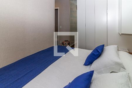 Apartamento à venda com 74m², 3 quartos e 2 vagas Apartamento à venda com 74m², 3 quartos e 2 vagasSuíte