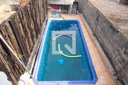 Área Externa de casa para alugar com 2 quartos, 300m² em Helena Maria, Osasco
