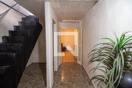 Hall quartos de casa para alugar com 2 quartos, 300m² em Helena Maria, Osasco