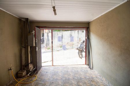 Garagem de casa para alugar com 2 quartos, 300m² em Helena Maria, Osasco