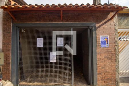 Fachada de casa para alugar com 2 quartos, 300m² em Helena Maria, Osasco