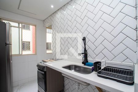 Cozinha de apartamento à venda com 2 quartos, 50m² em Portal dos Gramados, Guarulhos
