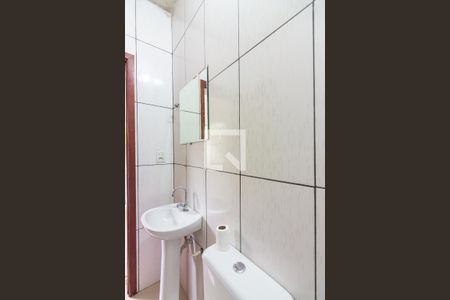 Casa à venda com 240m², 2 quartos e sem vaga Casa à venda com 240m², 2 quartos e sem vagaBanheiro