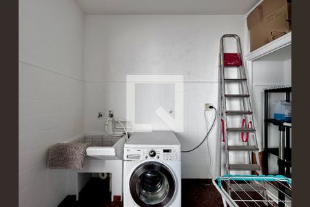 Casa à venda com 231m², 3 quartos e 4 vagasÁrea de Serviço