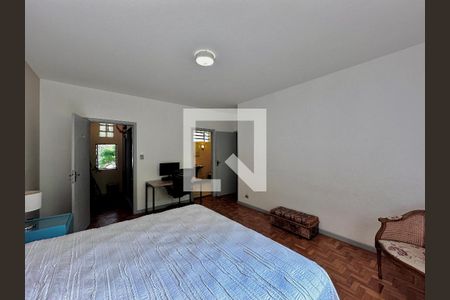 Casa à venda com 231m², 3 quartos e 4 vagasSuíte