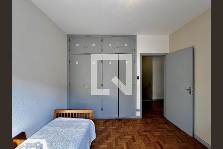 Casa à venda com 231m², 3 quartos e 4 vagasQuarto 2