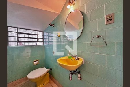 Casa à venda com 231m², 3 quartos e 4 vagasLavabo