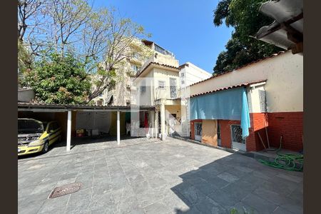 Casa à venda com 150m², 4 quartos e 4 vagasQuintal
