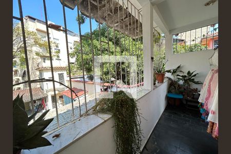 Casa à venda com 150m², 4 quartos e 4 vagasVaranda Banheiro da Suíte 3
