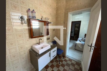 Casa à venda com 150m², 4 quartos e 4 vagasBanheiro