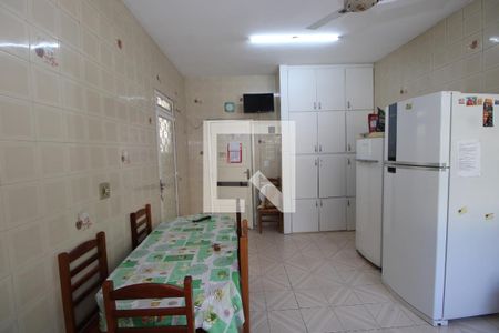Casa à venda com 150m², 4 quartos e 4 vagasCozinha