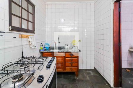 Casa à venda com 102m², 3 quartos e 2 vagas Casa à venda com 102m², 3 quartos e 2 vagasCozinha