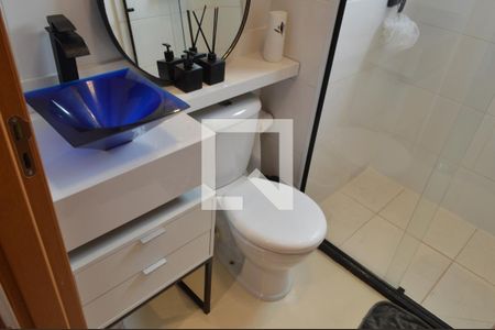 Apartamento para alugar com 48m², 2 quartos e 1 vaga Apartamento para alugar com 48m², 2 quartos e 1 vagaBanheiro