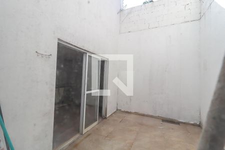 Casa à venda com 160m², 4 quartos e 2 vagasQuintal