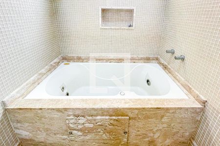 Apartamento para alugar com 112m², 2 quartos e 3 vagasBanheiro da Suíte 2