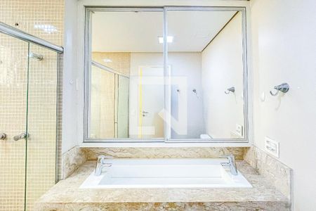 Apartamento para alugar com 112m², 2 quartos e 3 vagasBanheiro da Suíte 2