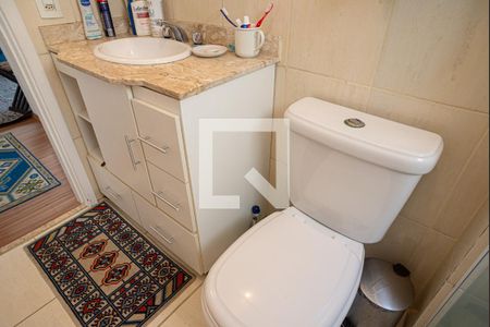 Apartamento à venda com 61m², 2 quartos e 1 vaga Apartamento à venda com 61m², 2 quartos e 1 vagaBanheiro