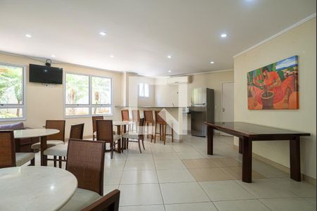 Apartamento à venda com 61m², 2 quartos e 1 vaga Apartamento à venda com 61m², 2 quartos e 1 vagaÁrea comum - Salão de festas