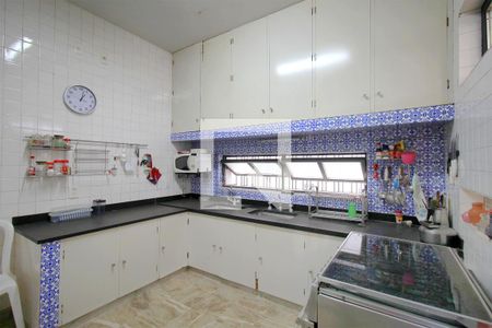 Casa à venda com 174m², 5 quartos e 4 vagasCozinha