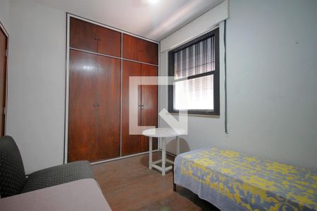 Casa à venda com 174m², 5 quartos e 4 vagasQuarto 2