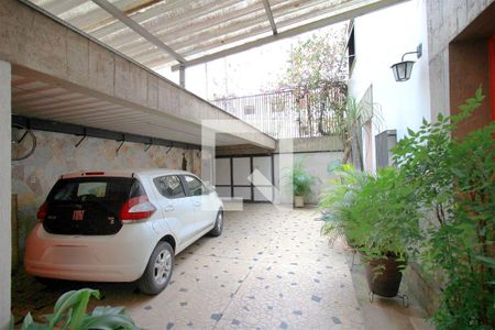 Casa à venda com 174m², 5 quartos e 4 vagasGaragem / Varanda