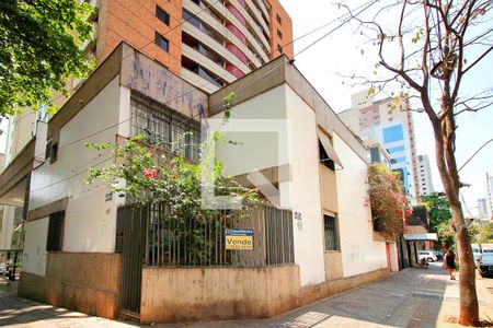 Casa à venda com 174m², 5 quartos e 4 vagasFachada