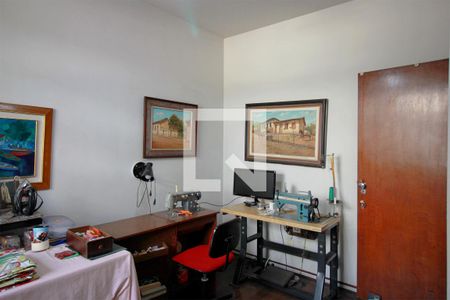 Casa à venda com 174m², 5 quartos e 4 vagasQuarto 5