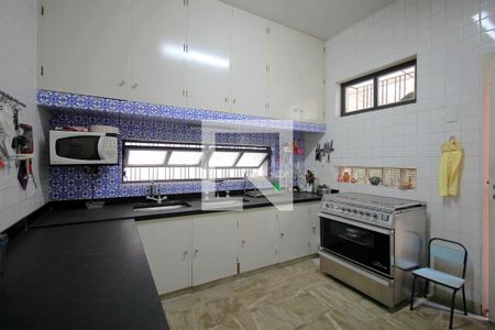 Casa à venda com 174m², 5 quartos e 4 vagasCozinha