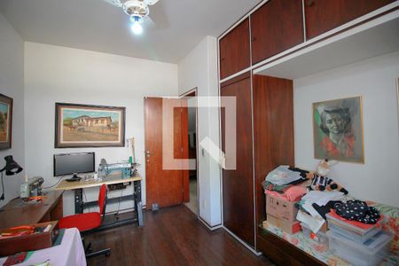 Casa à venda com 174m², 5 quartos e 4 vagasQuarto 5