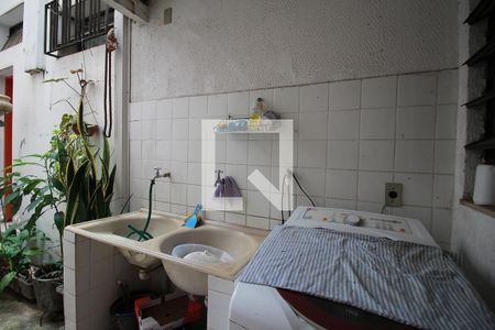 Casa à venda com 174m², 5 quartos e 4 vagasÁrea de Serviço