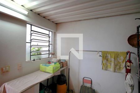 Casa à venda com 174m², 5 quartos e 4 vagasQuarto de Serviço