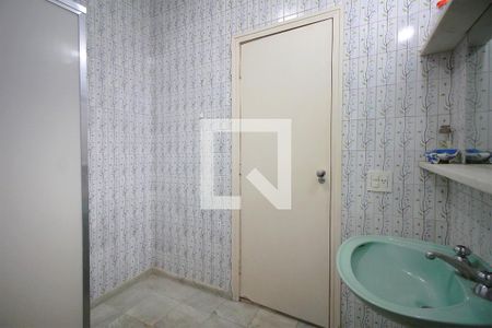 Casa à venda com 174m², 5 quartos e 4 vagasBanheiro da Suite