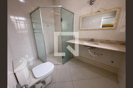 Casa à venda com 160m², 3 quartos e 2 vagasBanheiro