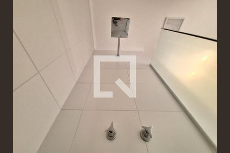 Apartamento à venda com 66m², 2 quartos e 1 vaga Apartamento à venda com 66m², 2 quartos e 1 vagaBanheiro da Suíte